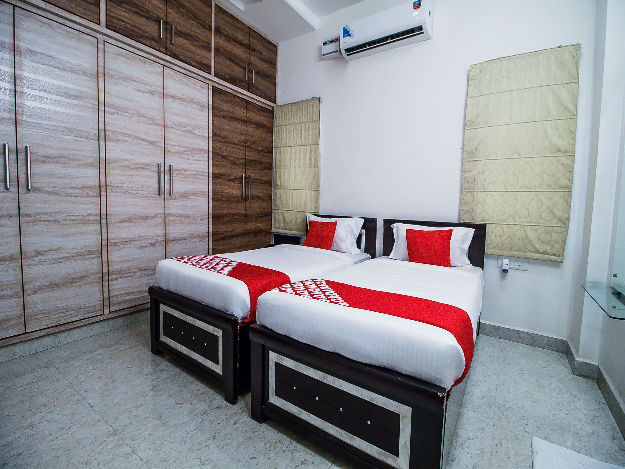 Oyo 14731 Hallmark Kukatpally Hotel