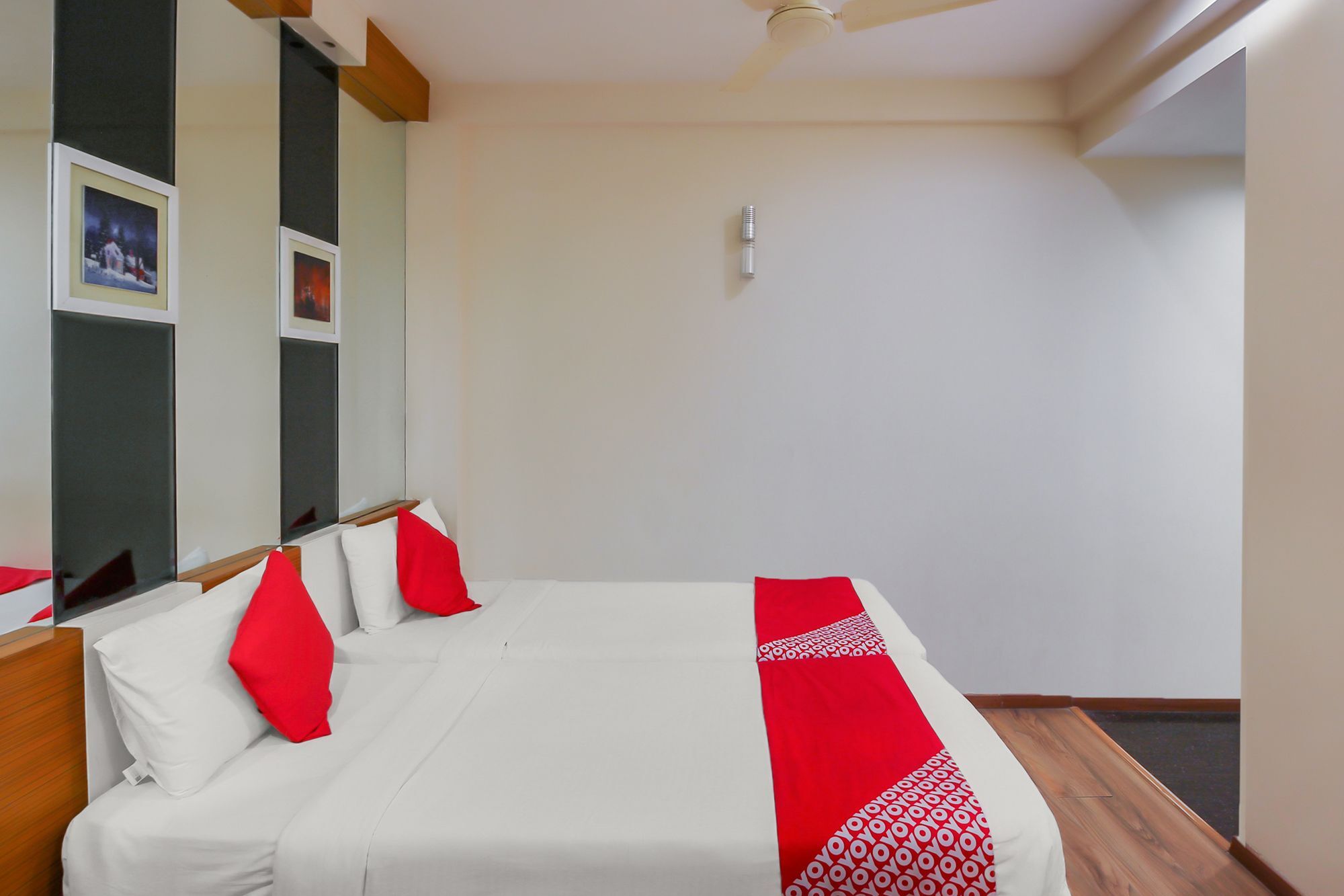 Oyo 9937 Hotel Eaglewood Hotel Hyderabad