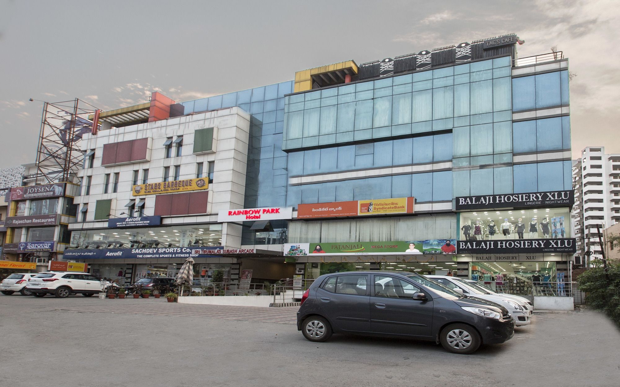 Rainbow Park Kondapur Hitech Hotel Hyderabad