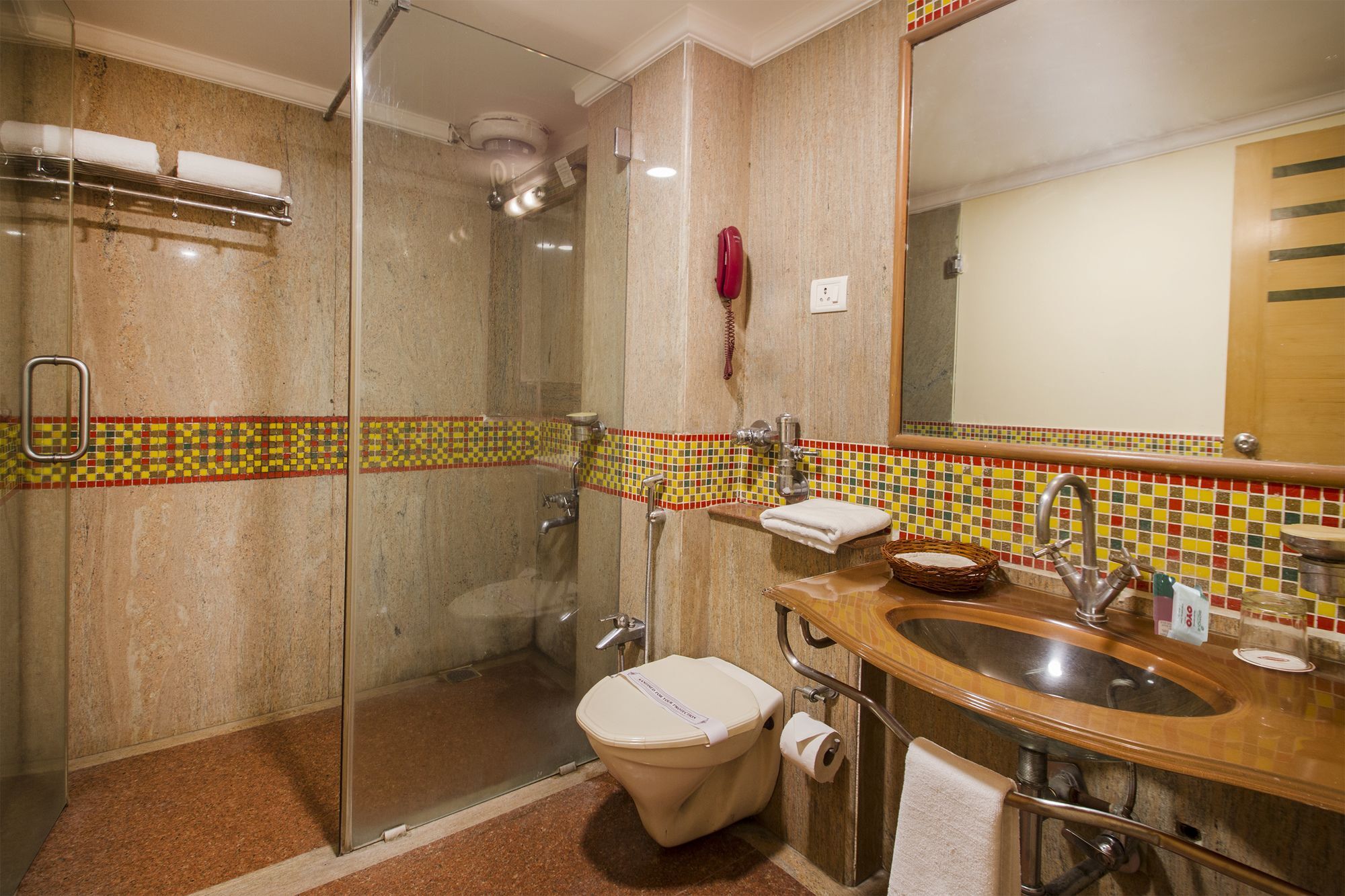 Oyo 9303 Celebrity Skyhy Hotel 3*