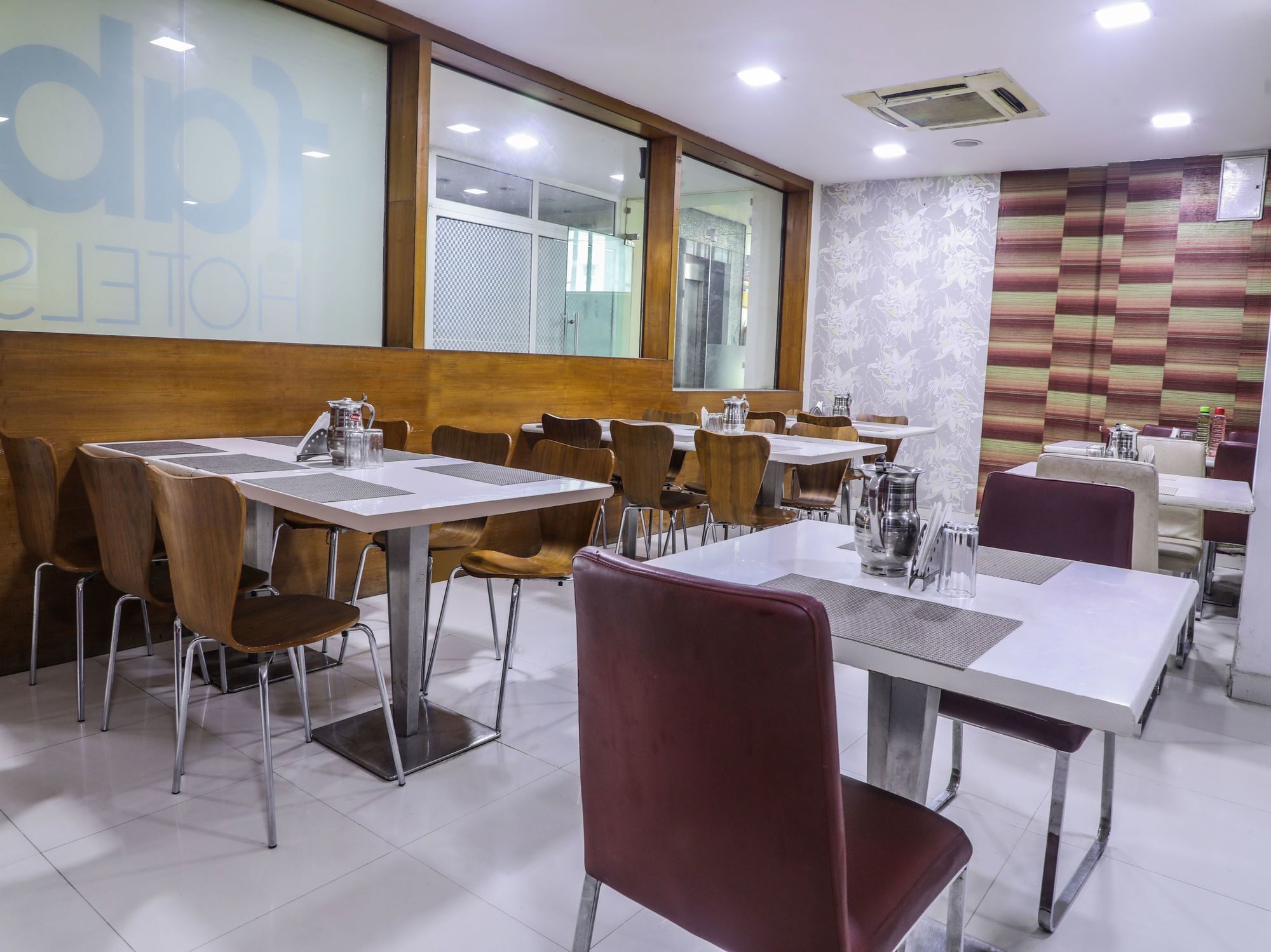 Fabhotel V Hitech Hotel