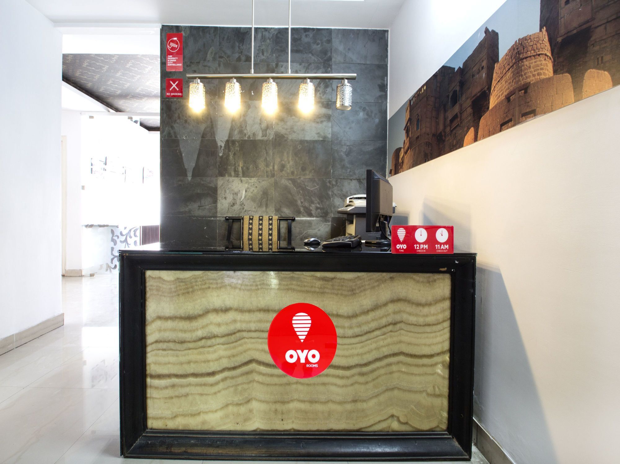 Oyo 7495 Manikonda Hotel 3*