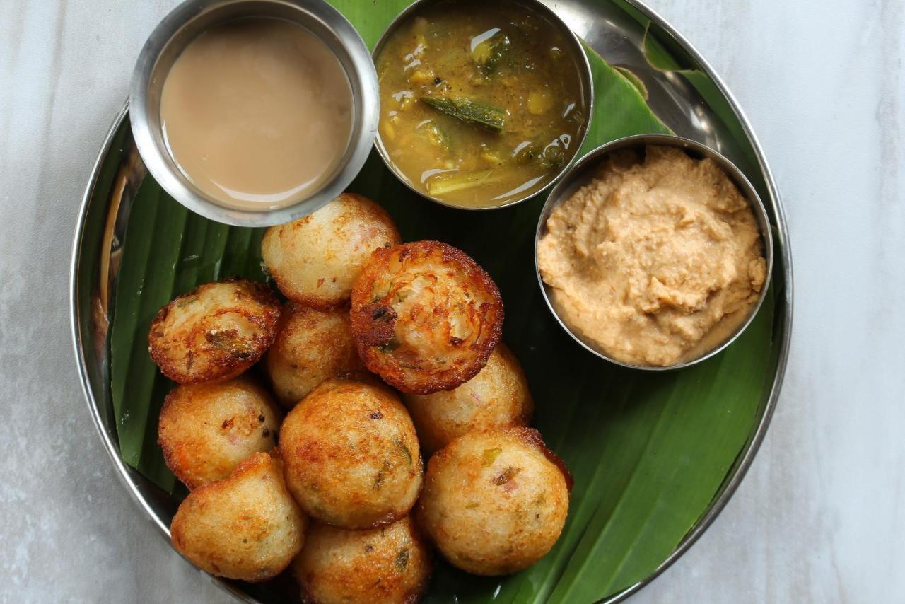 Oyo 14671 Sri Sai Regency