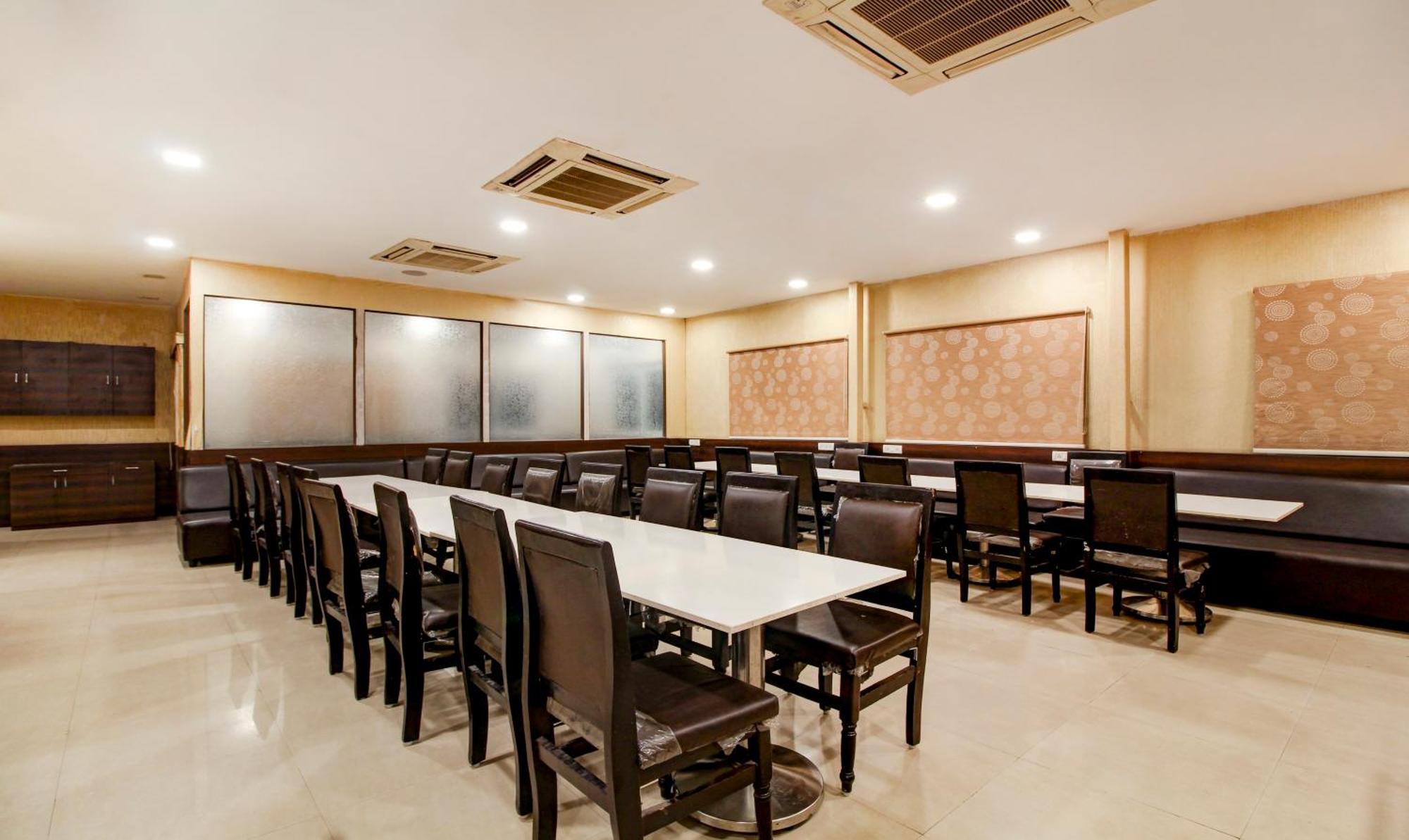 Hotel Treebo Trend Jp Plaza Nampally
