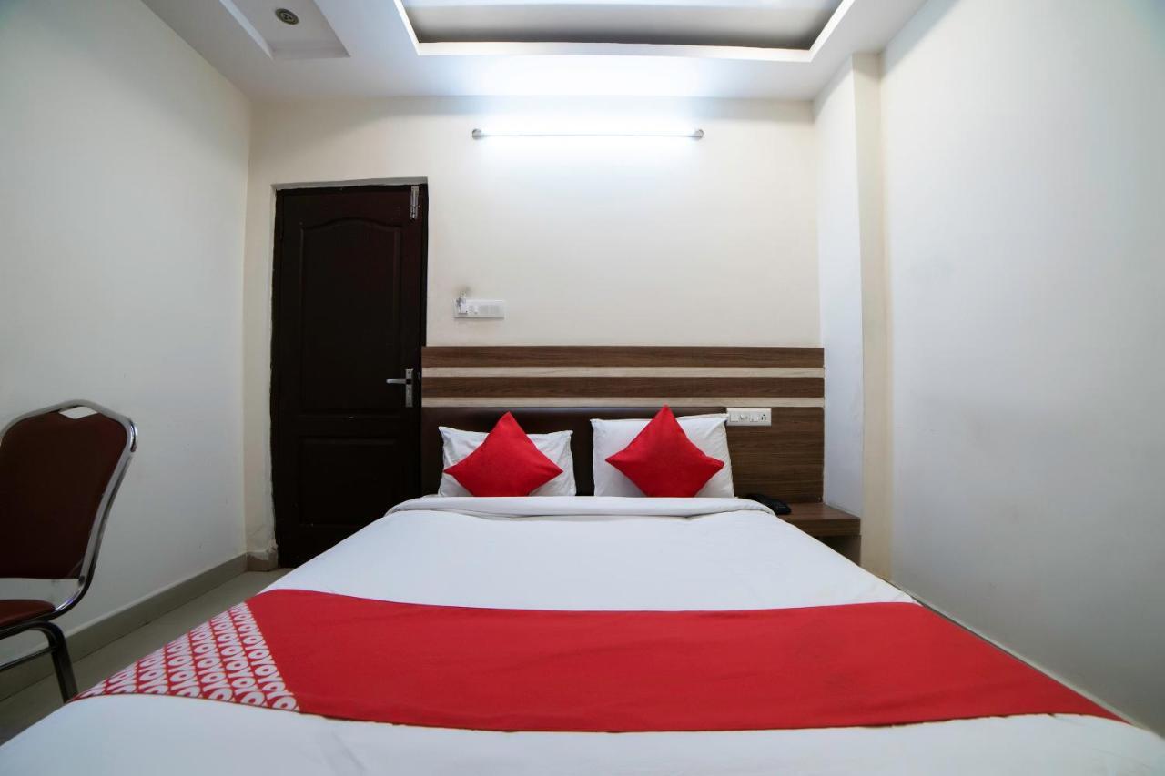 Oyo 66316 Highway Grand Residency 3* Hyderabad