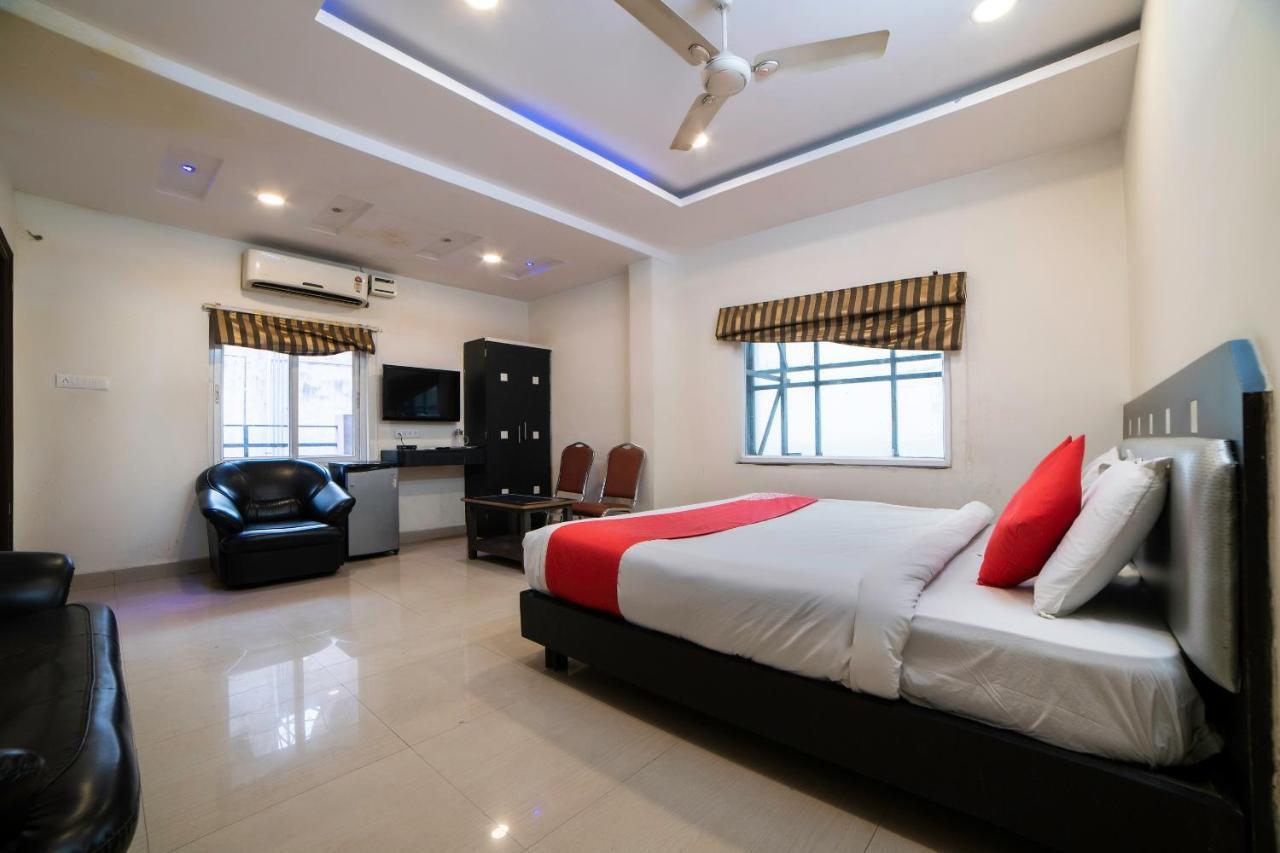 Oyo 66316 Highway Grand Residency Hotel