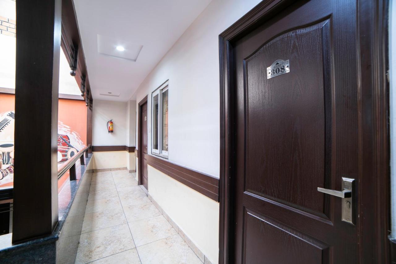 Hotel Oyo 66316 Highway Grand Residency