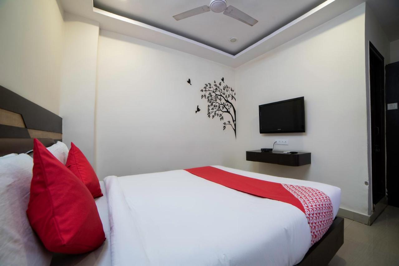 Hotel Oyo 66316 Highway Grand Residency 3*