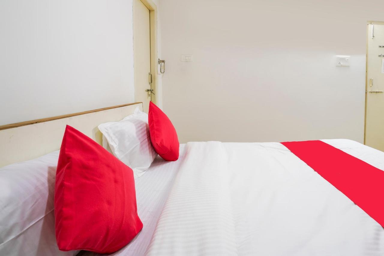 Super Oyo Sa Thirumala Residency Near Himayantnagar 3* Hyderabad