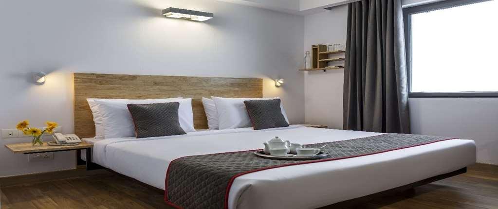 Oyo Townhouse 5 Jubilee Hills Hotel 4*