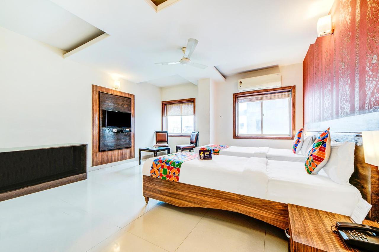 Fabhotel Nandini Grand Hotel 3*