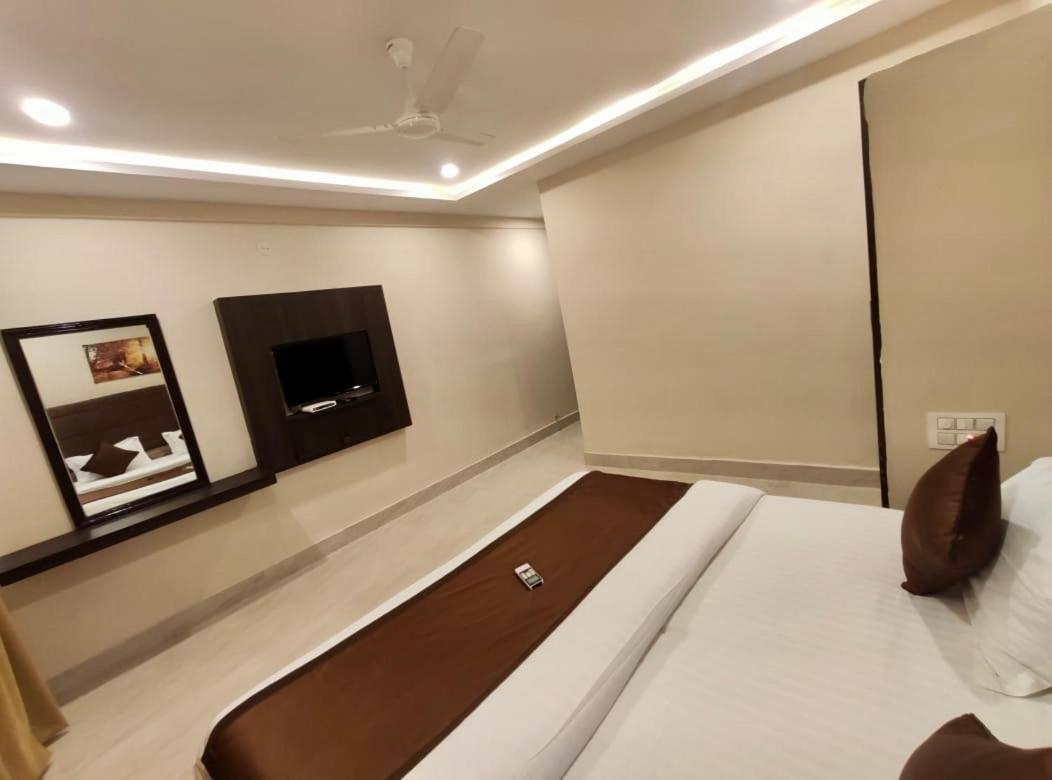 New Suhail Hotel