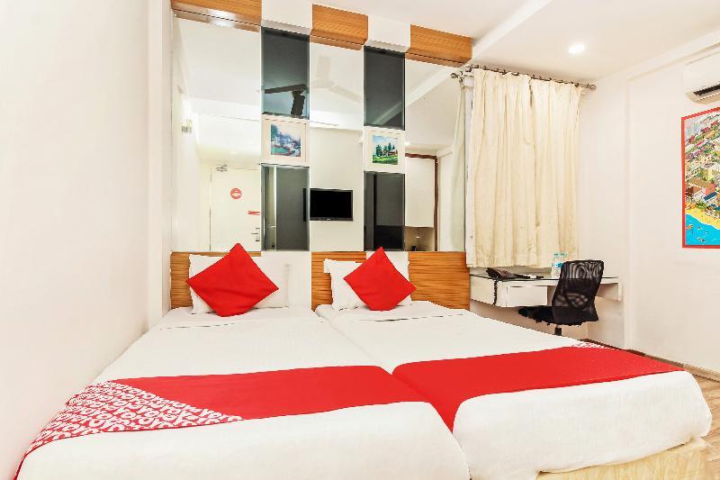 Oyo 9937 Hotel Eaglewood 3* Hyderabad