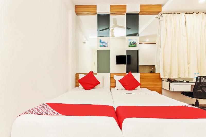 Oyo 9937 Hotel Eaglewood Hotel Hyderabad