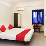 Oyo Flagship 23620 Vjr Heights Gachibowli