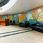 Oyo Hotel Metro International Near Lb Stadium