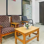 Oyo Flagship 80484G Hotel Srinivasa Grand