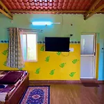 Mangohut Farmhouse Pool Villa