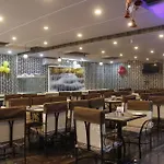 Fabhotel Navya Grand