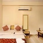 Hotel R - Inn Residency