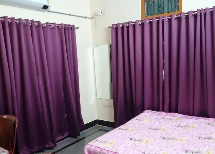 Crescent Guest House