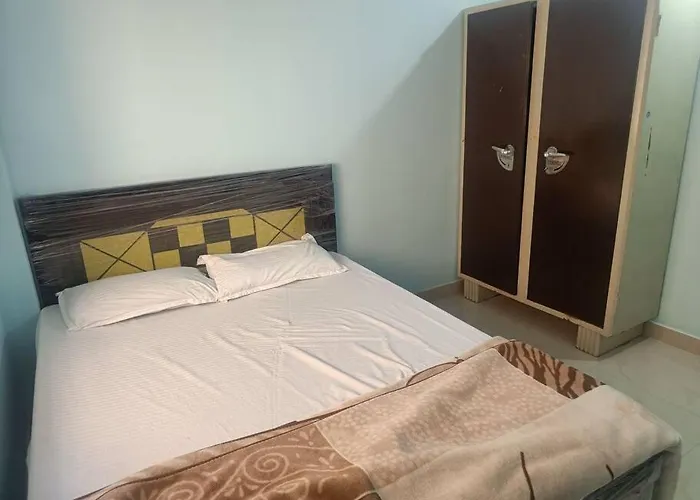 Fully Furnished 2Bhk Flat