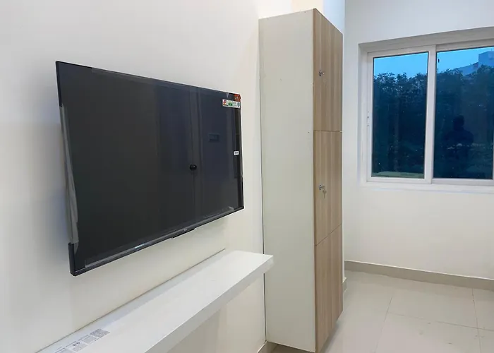 Neocon Suites