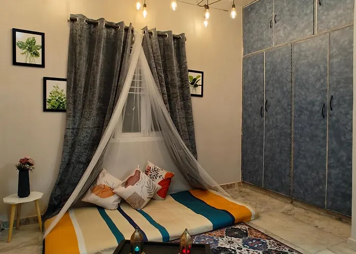 The Hidden Gem - Fully Furnished, Private 1Bhk With Canopy & Cafe Lights