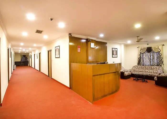 Hotel R - Inn Residency
