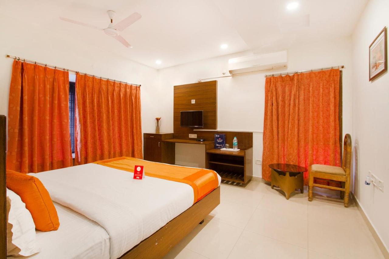 Hotel Vaccinated Staff - Oyo 11400 The Down Town Suites 3*