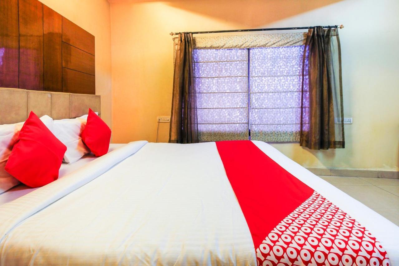 Oyo Metro International Near Lb Stadium 3*