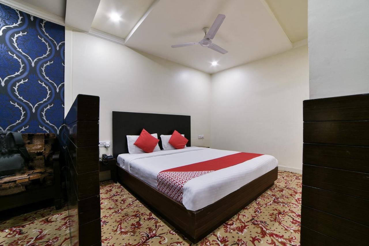 Oyo Imax Near Charminar 3* Hyderabad
