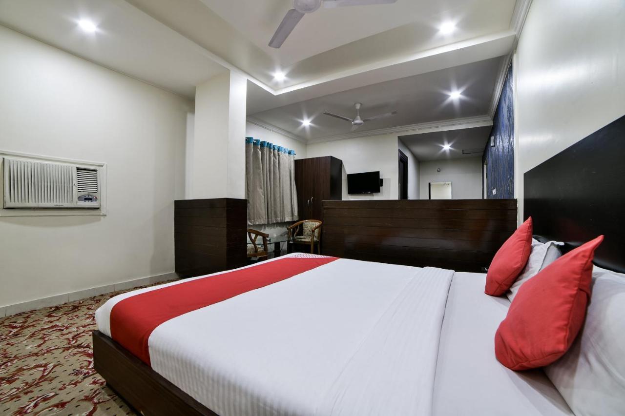 Hotel Oyo Imax Near Charminar
