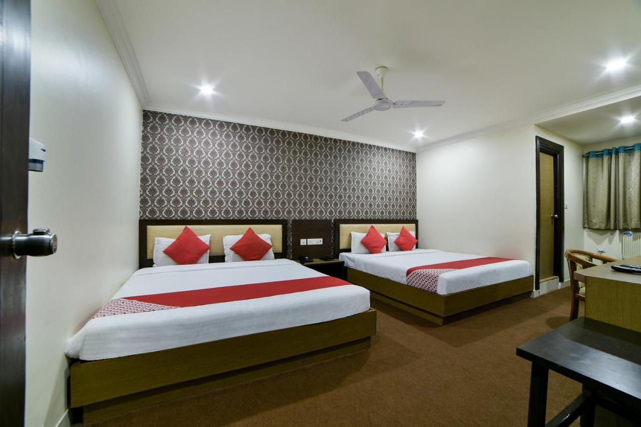 Hotel Oyo Imax Near Charminar 3*