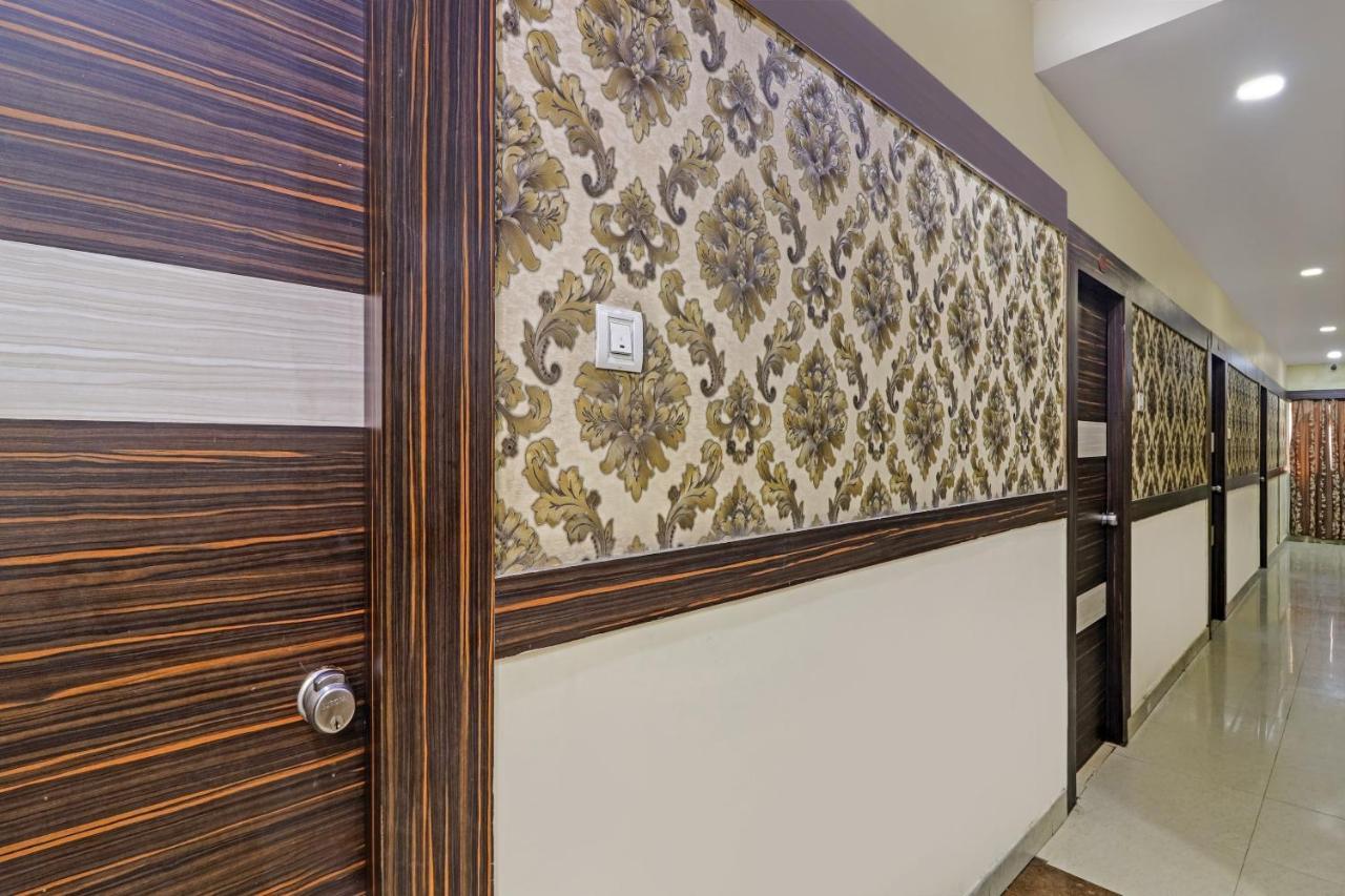 Oyo 76860 Sai Residency