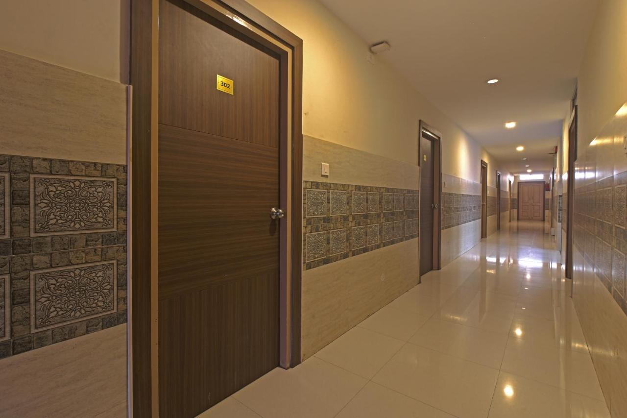 Hotel Hillside Apollo Jubilee Hills 3*