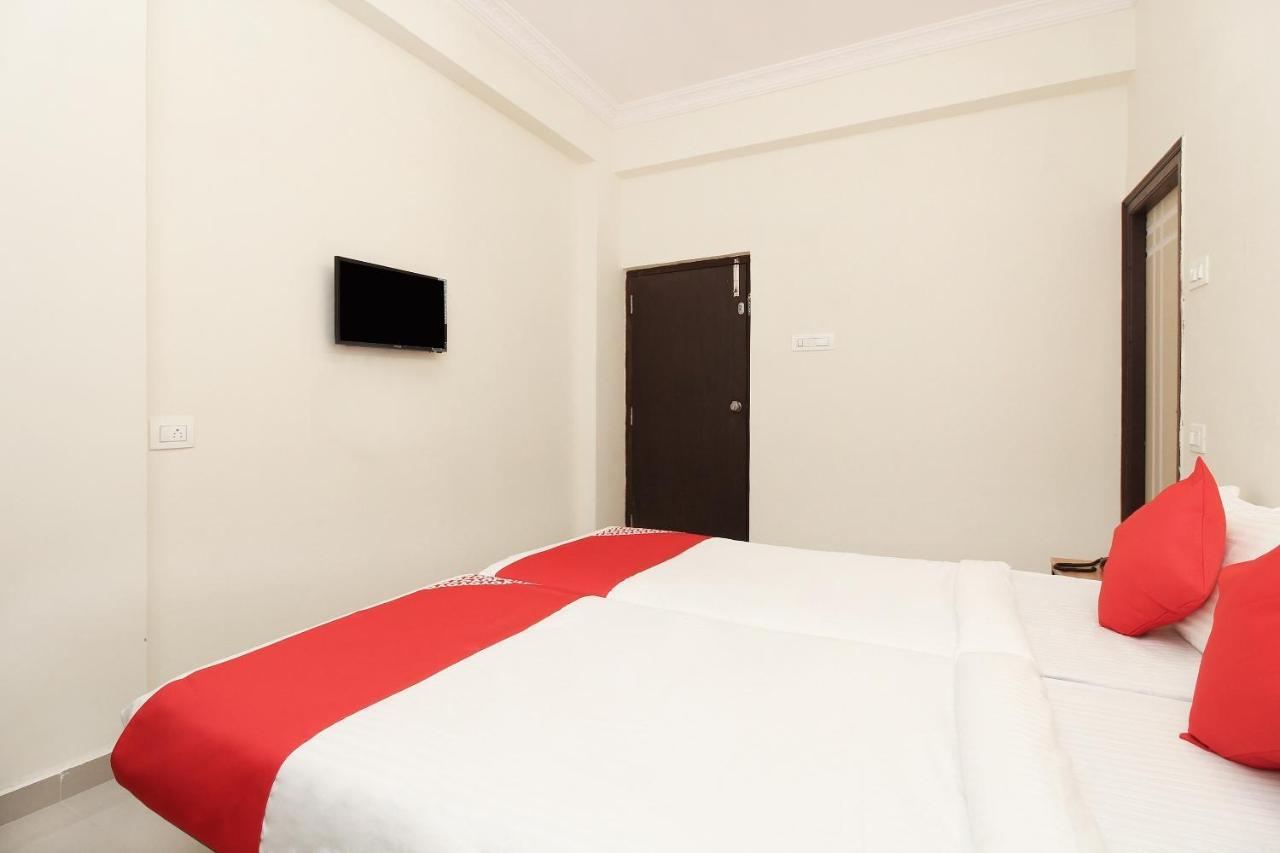 Oyo Flagship 23620 Vjr Heights Gachibowli 3* Hyderabad