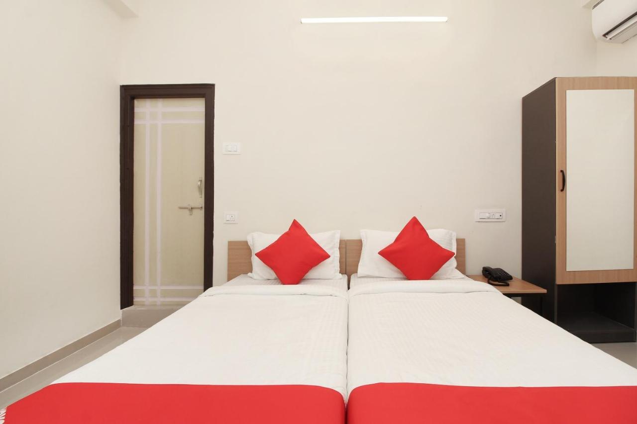 Hotel Oyo Flagship 23620 Vjr Heights Gachibowli
