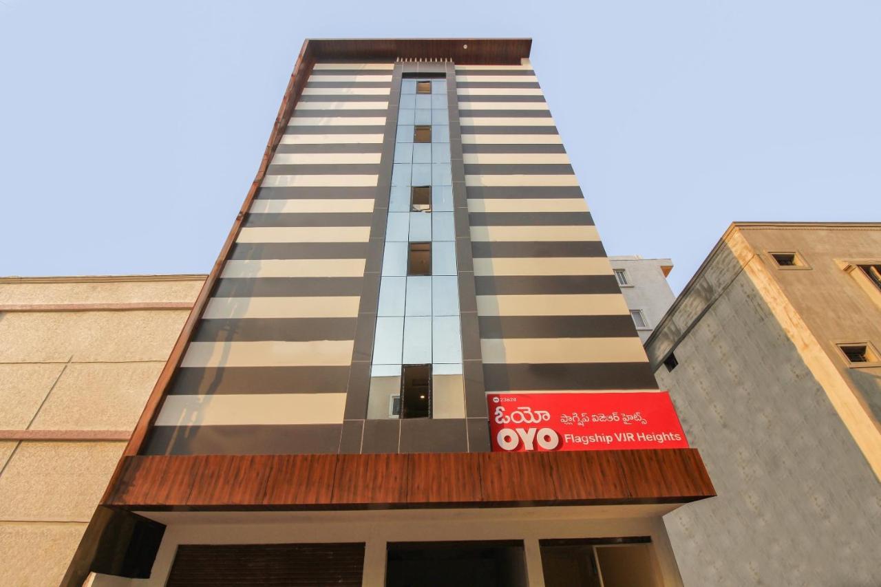 Hotel Oyo Flagship 23620 Vjr Heights Gachibowli