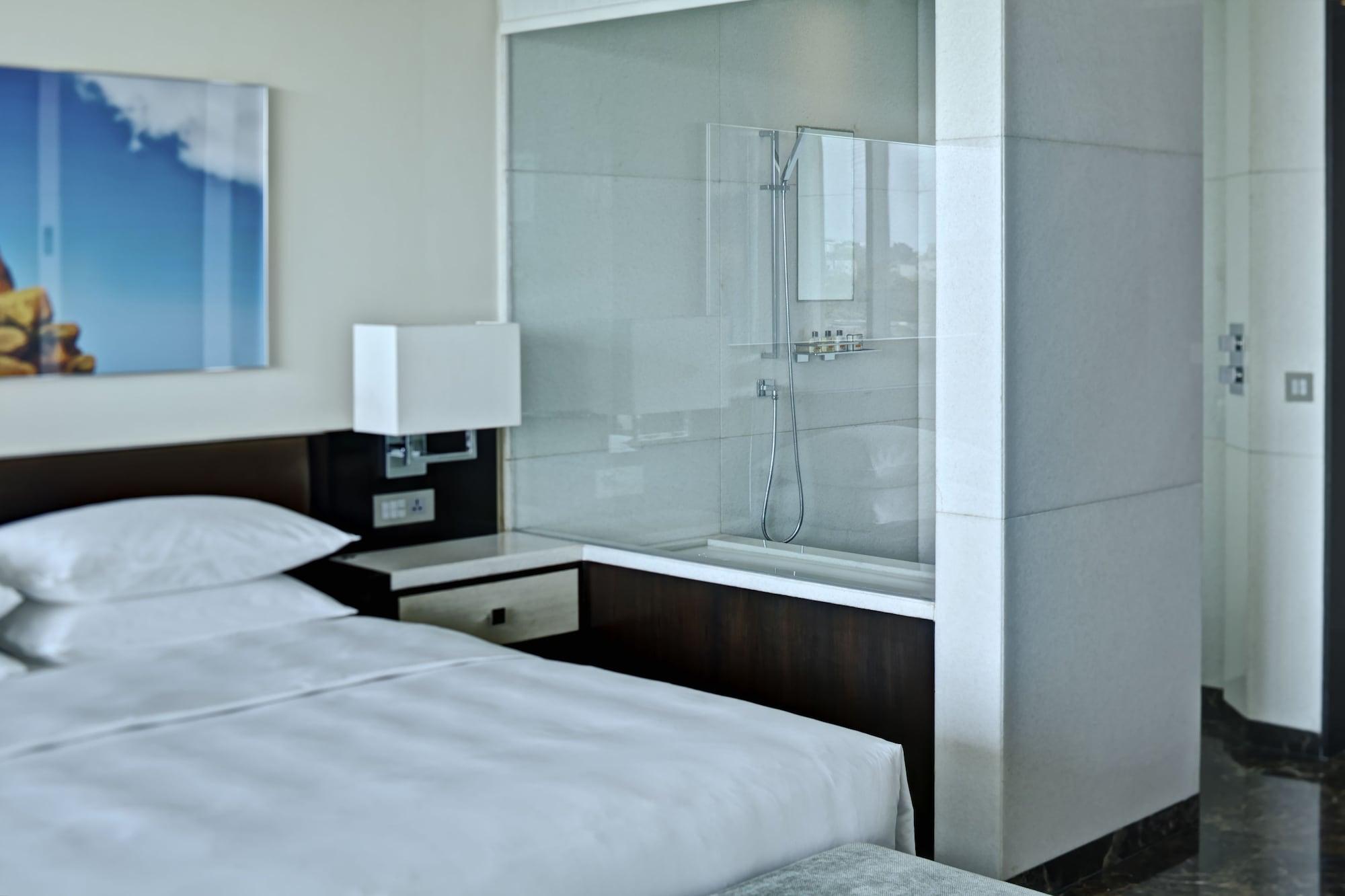 Park Hyatt And Residences, Hotel 5*