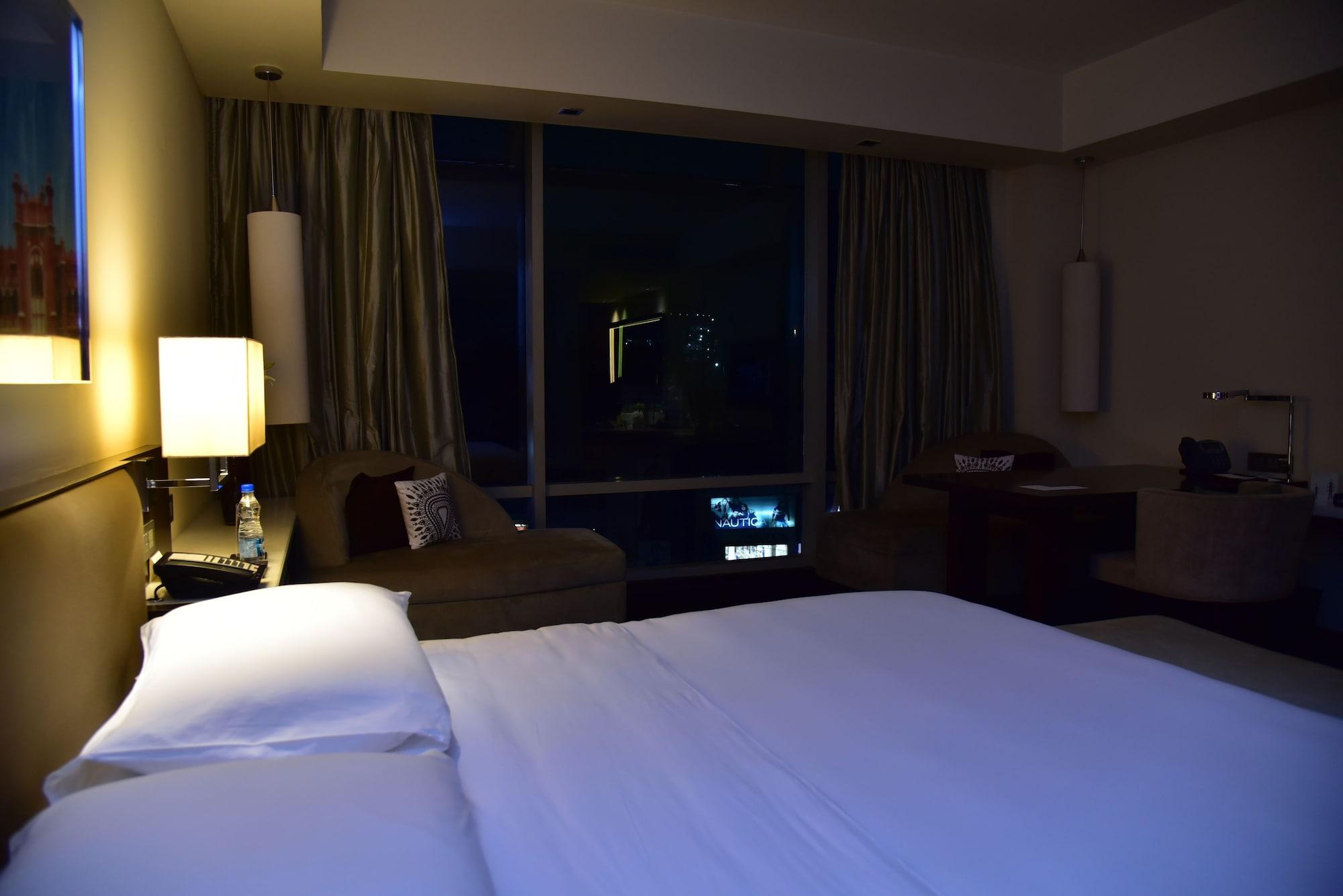 Park Hyatt And Residences, Hotel