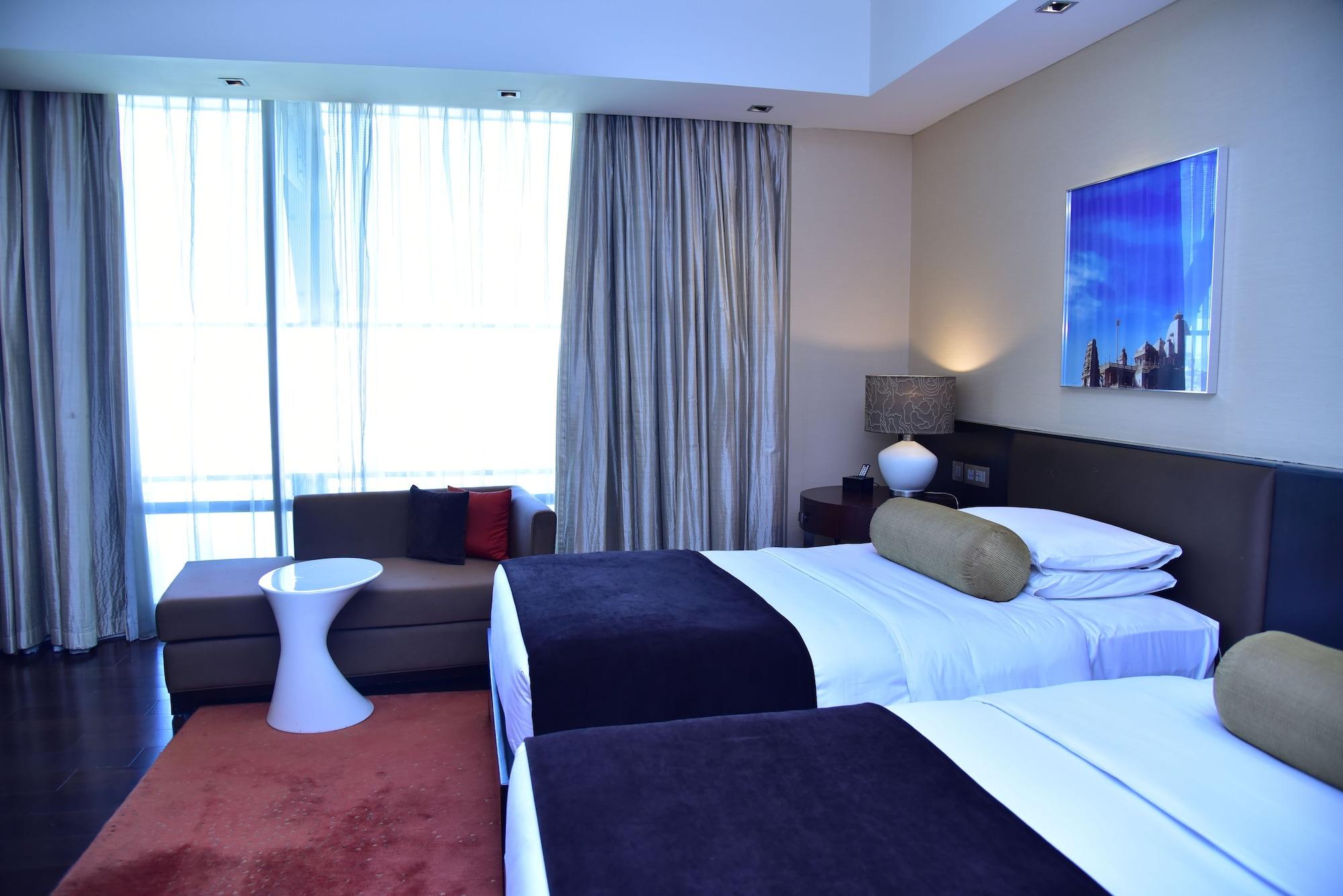Hotel Park Hyatt And Residences, 5*