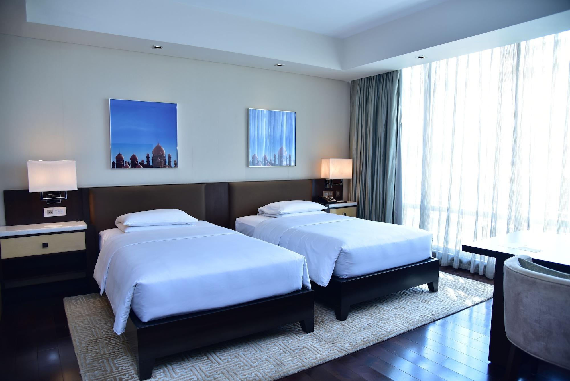 Park Hyatt And Residences, 5*