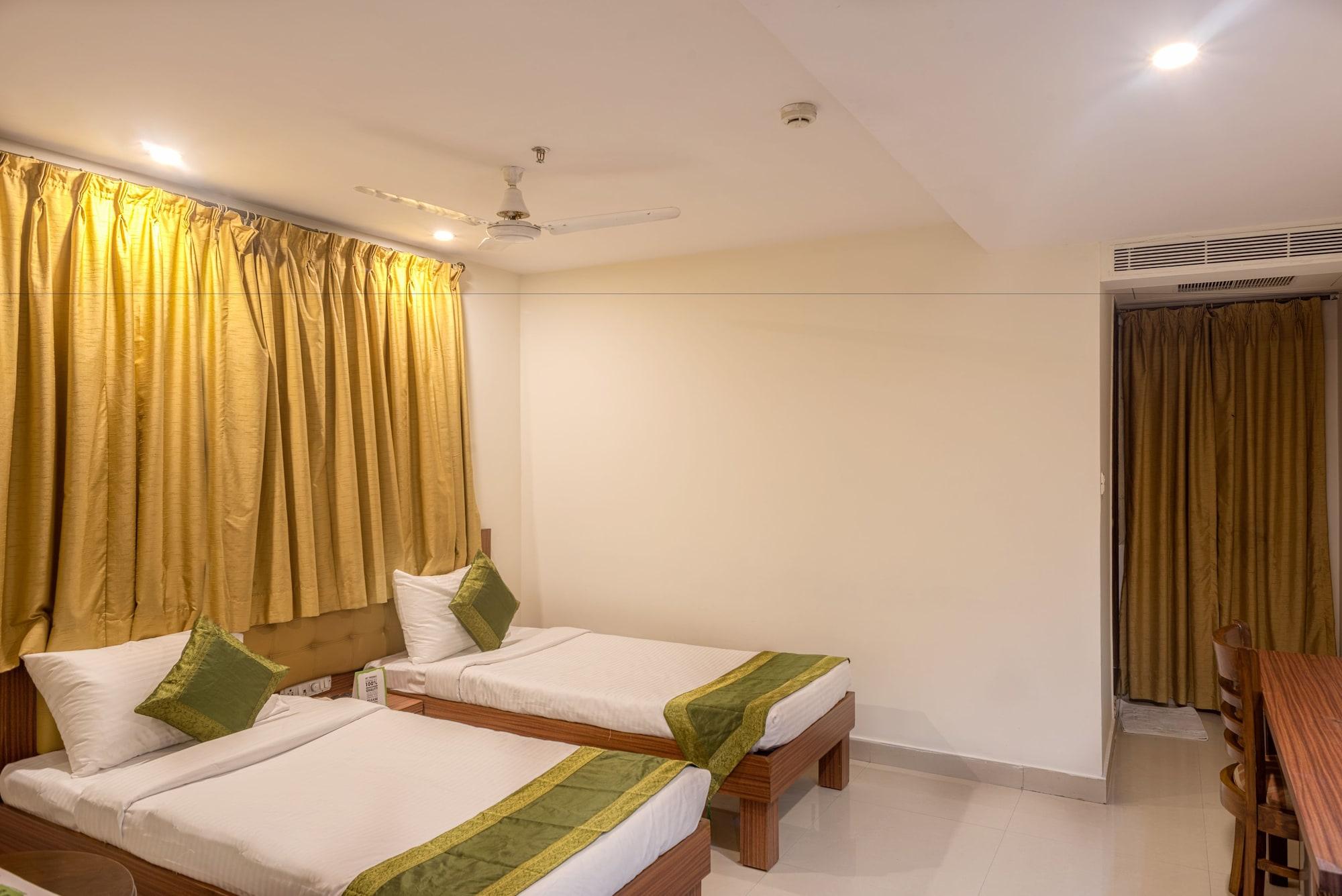 Hotel Treebo Trend Grand Plaza Nampally