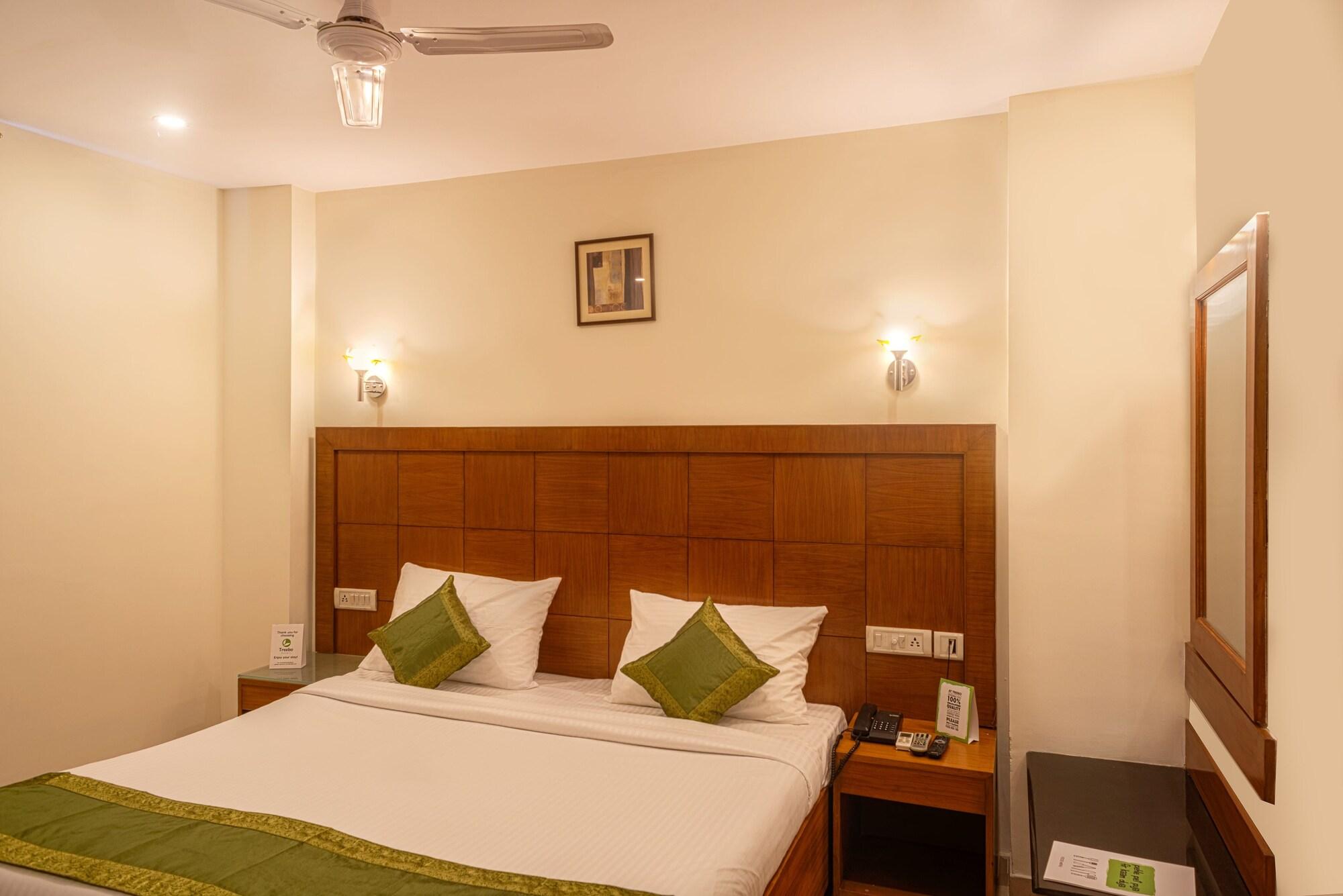 Treebo Trend Grand Plaza Nampally 3*
