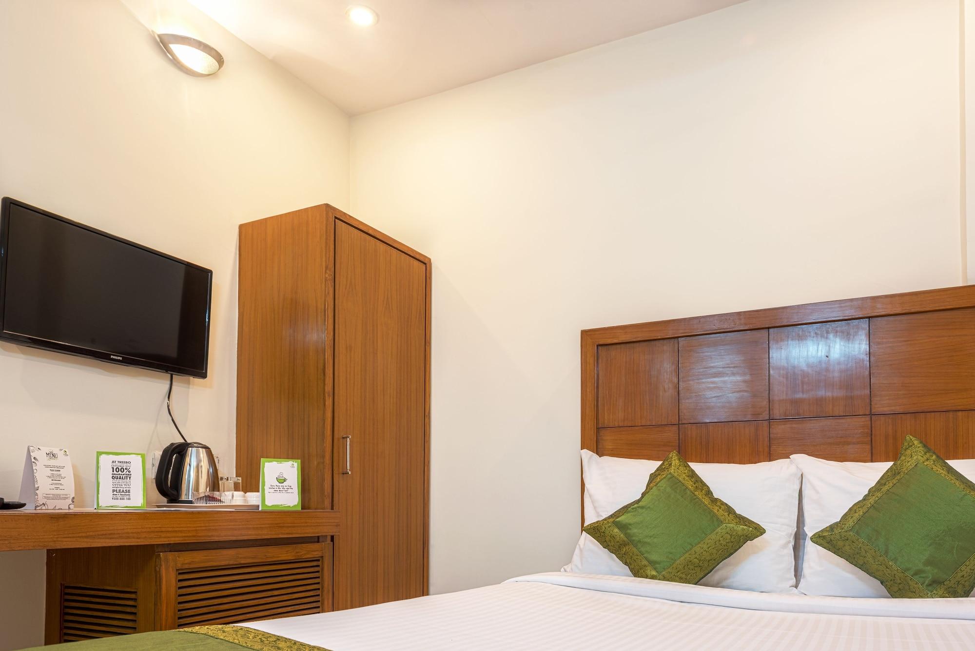Hotel Treebo Trend Grand Plaza Nampally