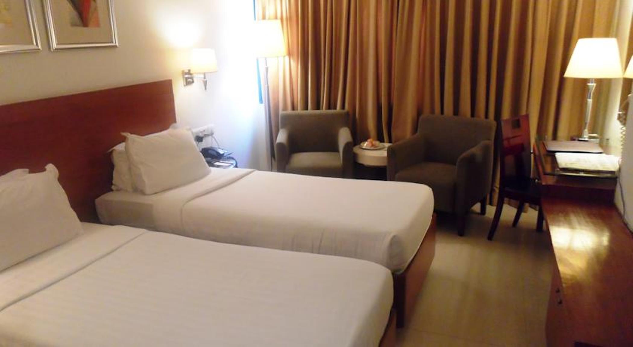 Hampshire Plaza Hotel