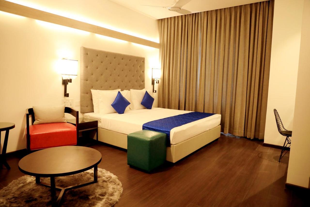 Deccan Serai Grande, Gachibowli, Hotel Hyderabad