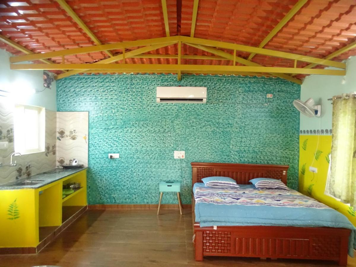 Mangohut Pool Hyderabad