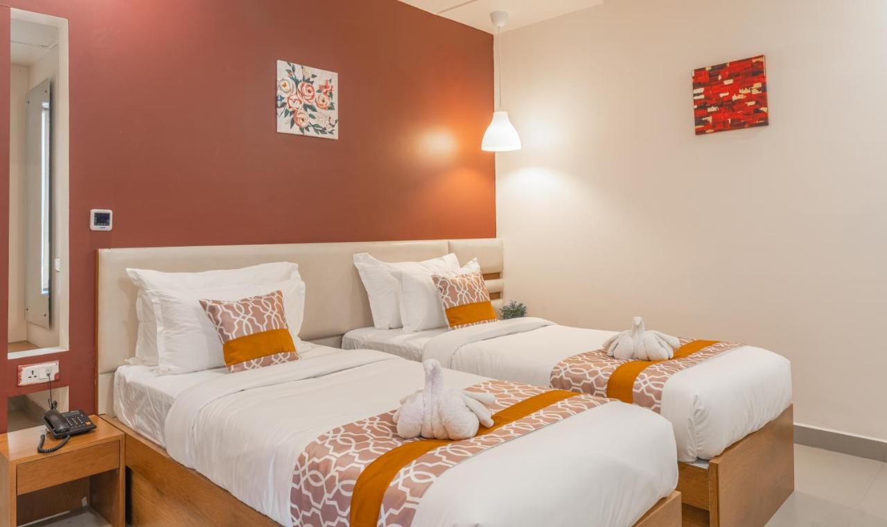 Hotel Akoya - Hitech